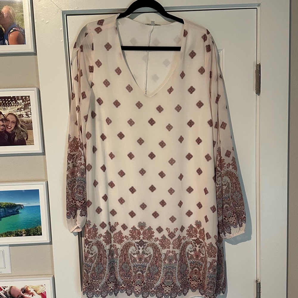 CHARLOTTE RUSSE Womens Size XL Floral Paisley Print V Neck Dress
